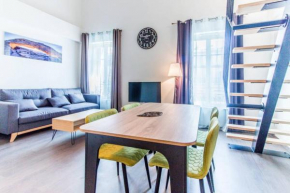 APPARTEMENT HAUSSMANNIEN TYPE LOFT, CLIMATISE - VIEUX-PORT-LE PANIER,